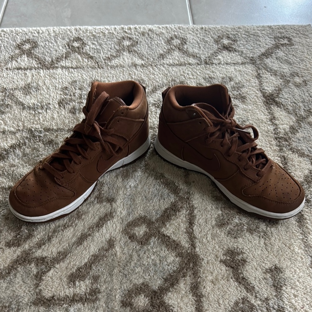 Nike Dunk High Premium